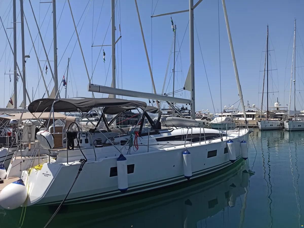 Jeanneau 54