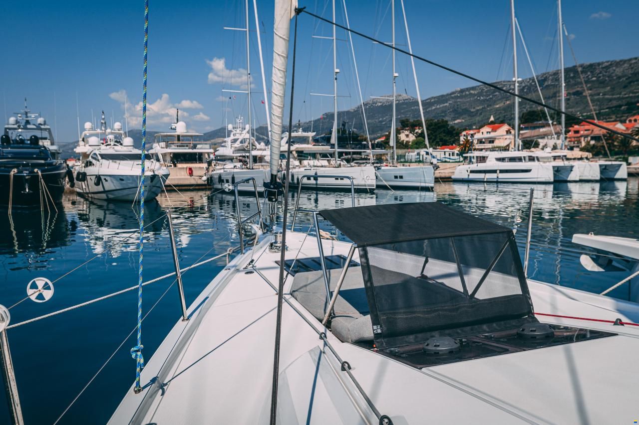 Jeanneau 54