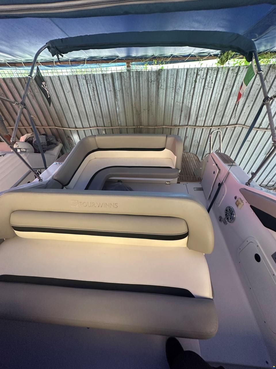 Four Winns 258 Vista
