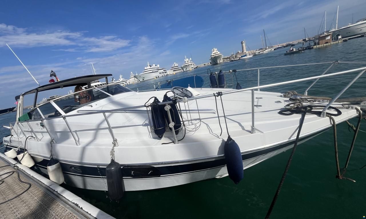 Pershing 40