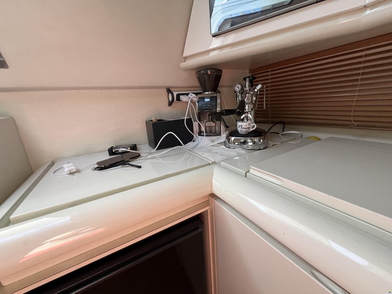 Pershing 40