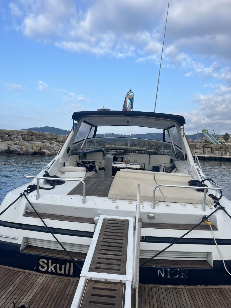 Pershing 40
