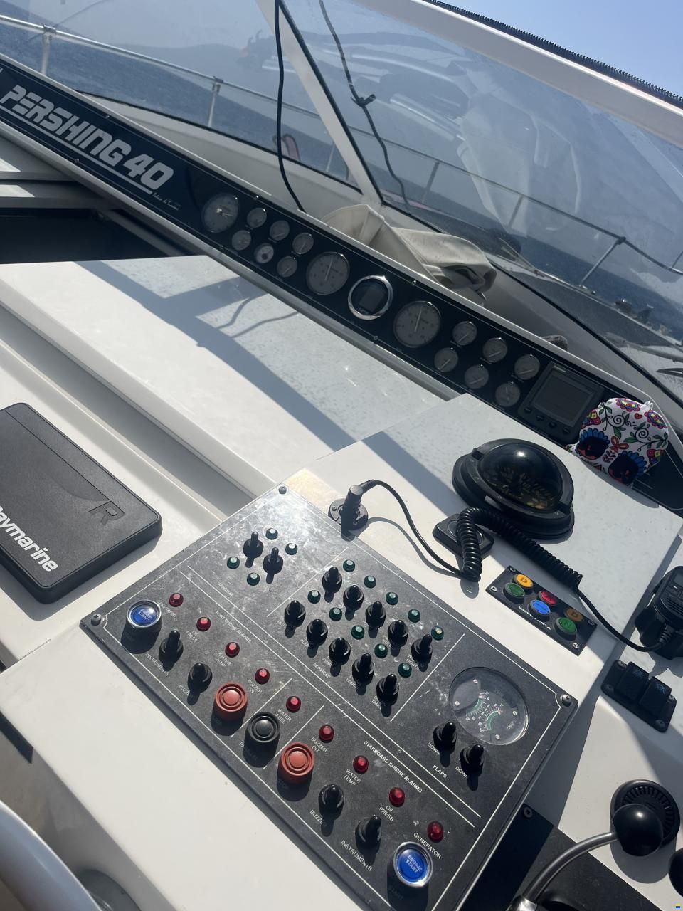 Pershing 40