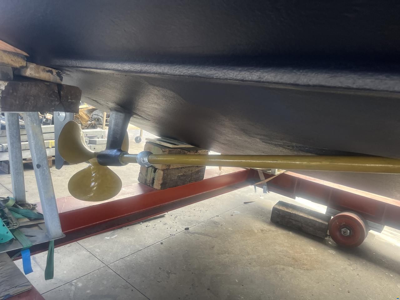 Pershing 40