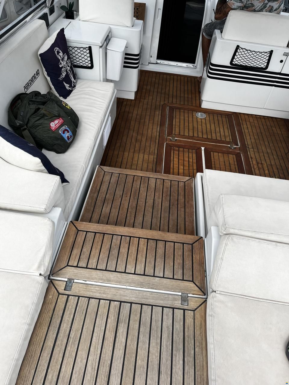 Pershing 40