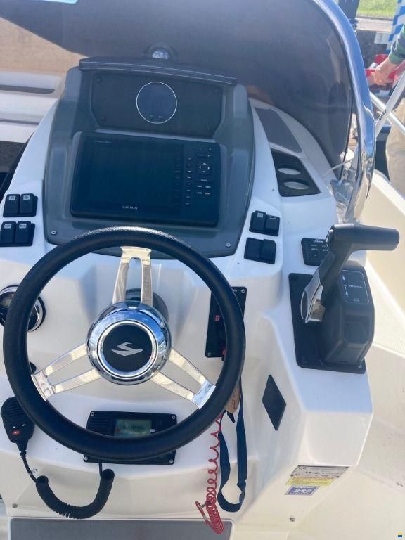 Karnic Powerboats LTD - Cipro Karnic 702