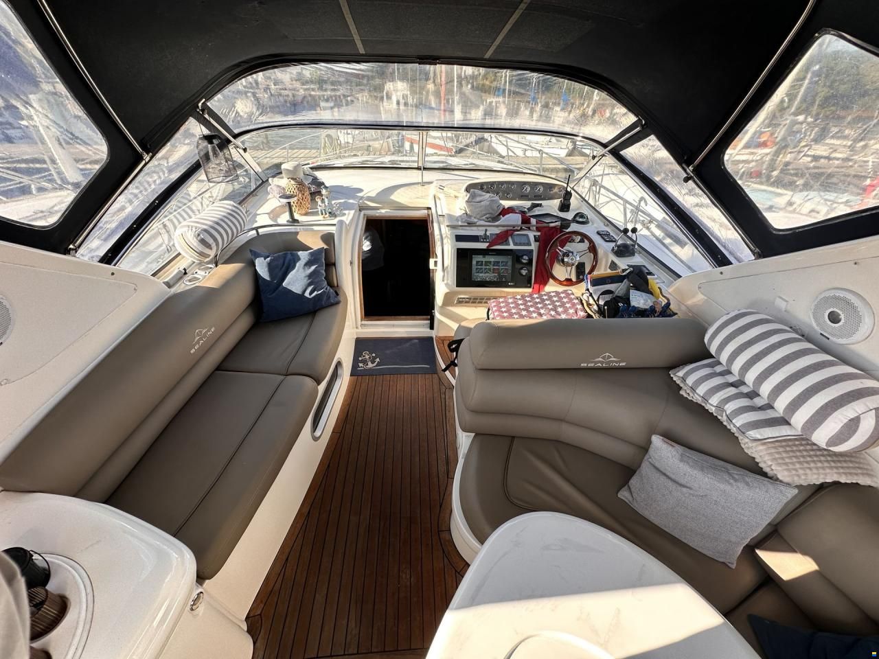 Sealine S 37