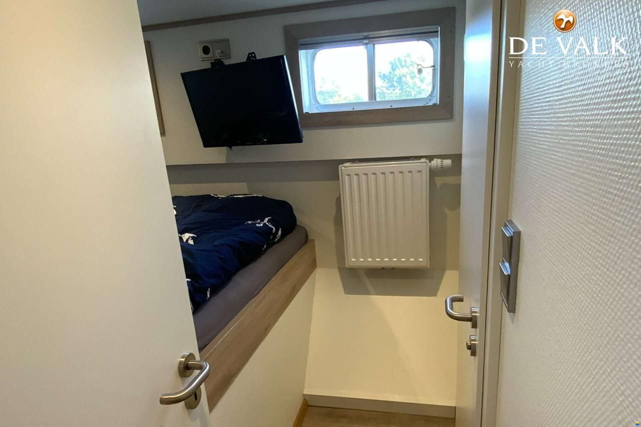Luxe motor 22 m