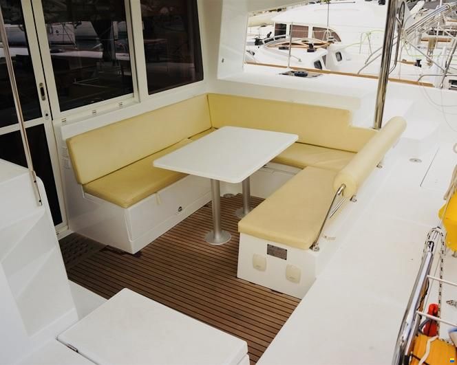 Lagoon 400 S2