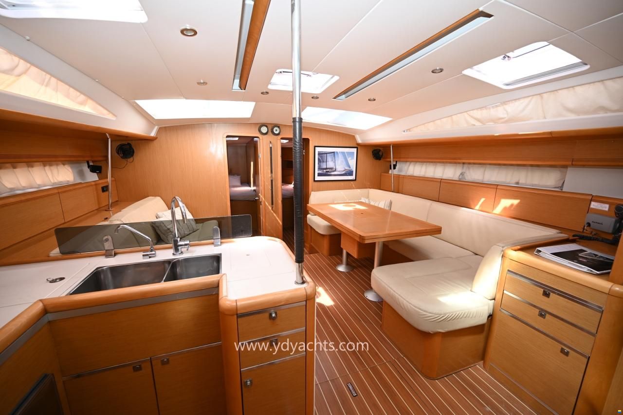 Jeanneau 53