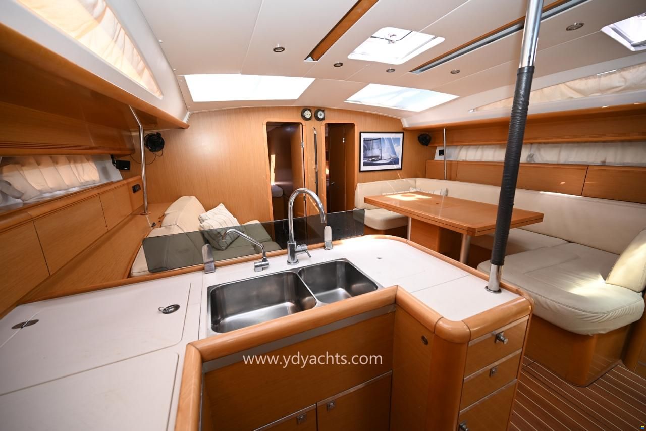 Jeanneau 53