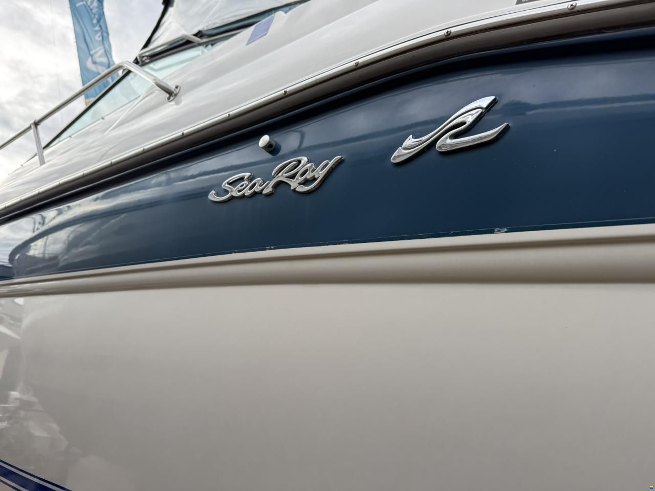 Sea Ray 270 Sundancer