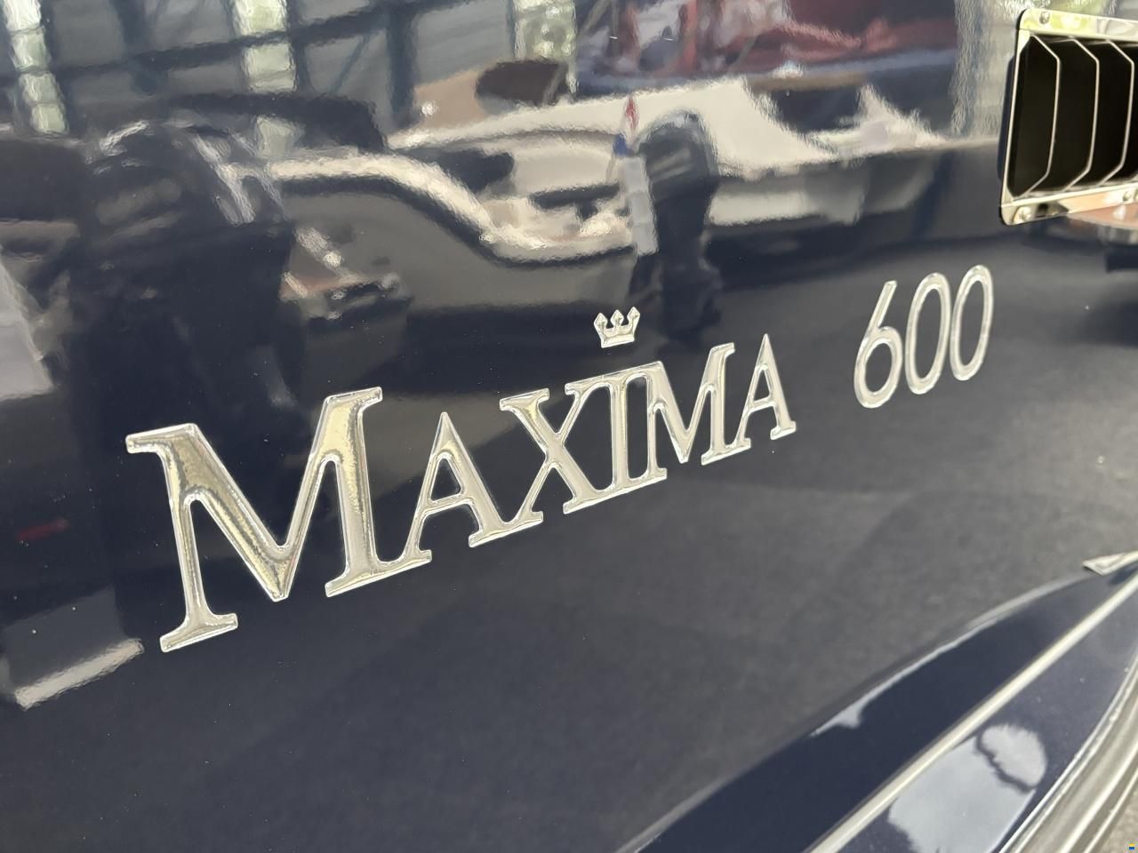 Maxima 600 Tender