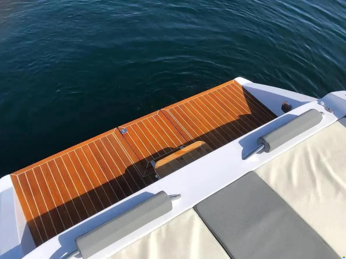 A. Mostes 255 Venere