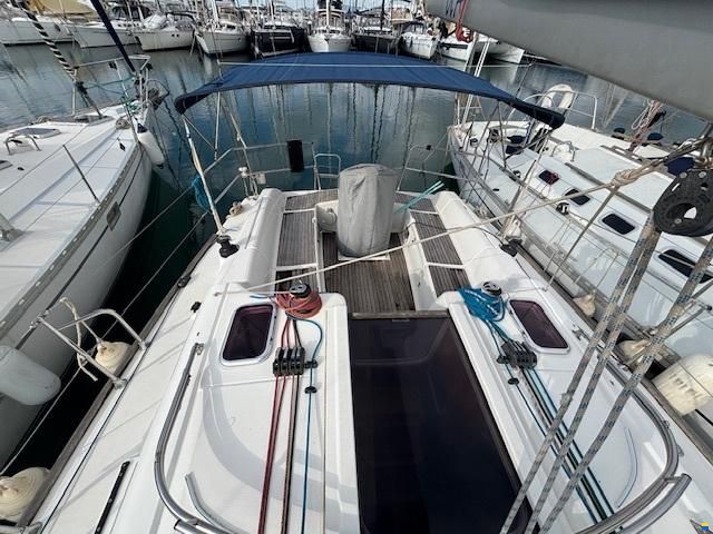 Dufour 365