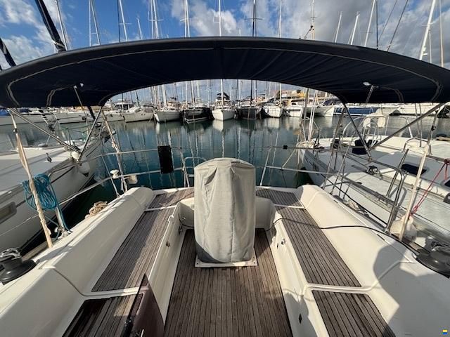 Dufour 365