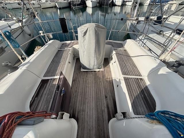 Dufour 365