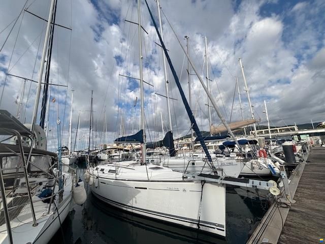 Dufour 365