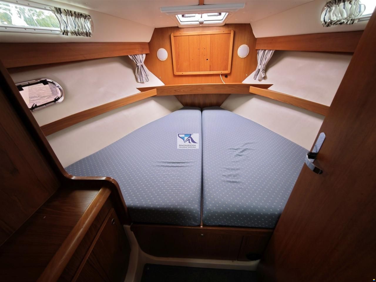 Nimbus 310 Coupe