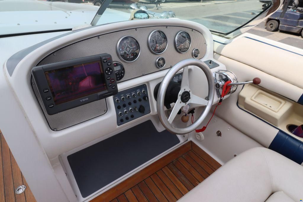 Chris Craft 28 Launch