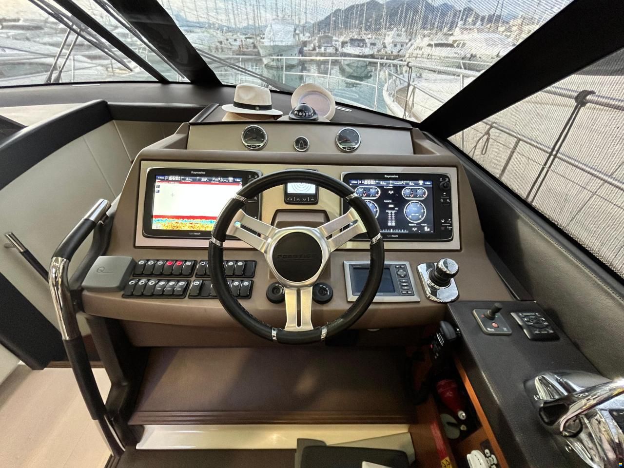 Prestige 550 Fly
