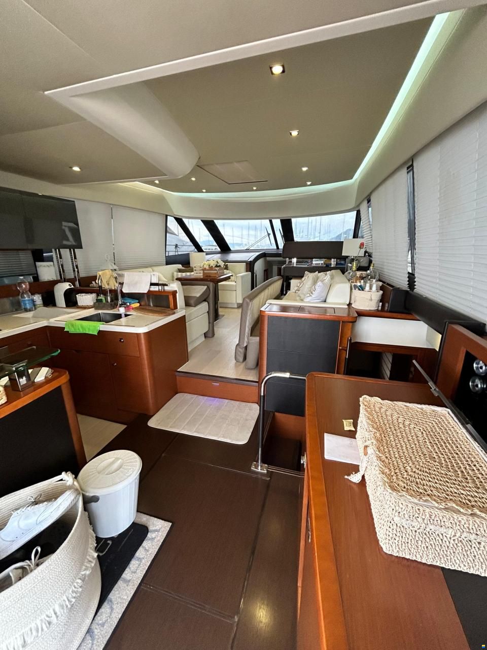 Prestige 550 Fly