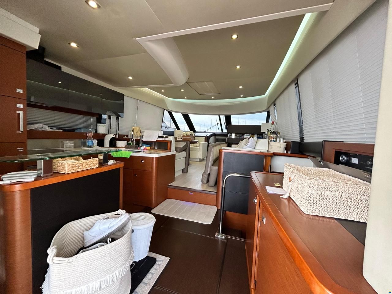 Prestige 550 Fly