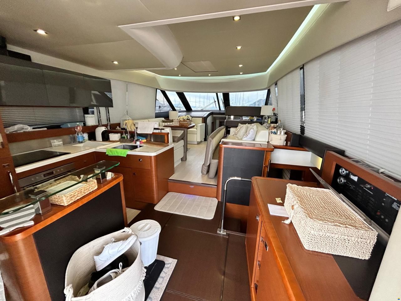 Prestige 550 Fly