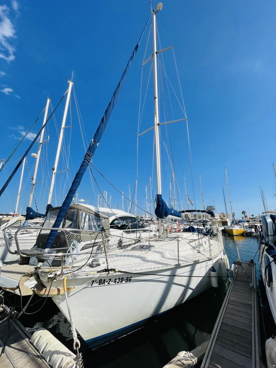 North Wind Brisa 35