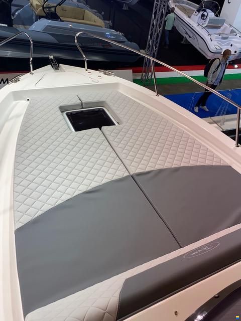 Saver BARCA SAVER 330 WA DI ESPOSIZIONE CON 2