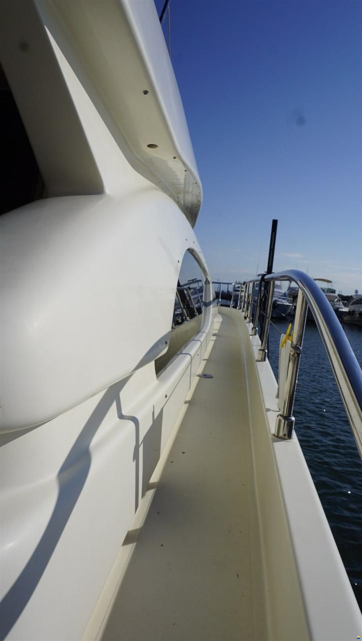 Ferretti 53