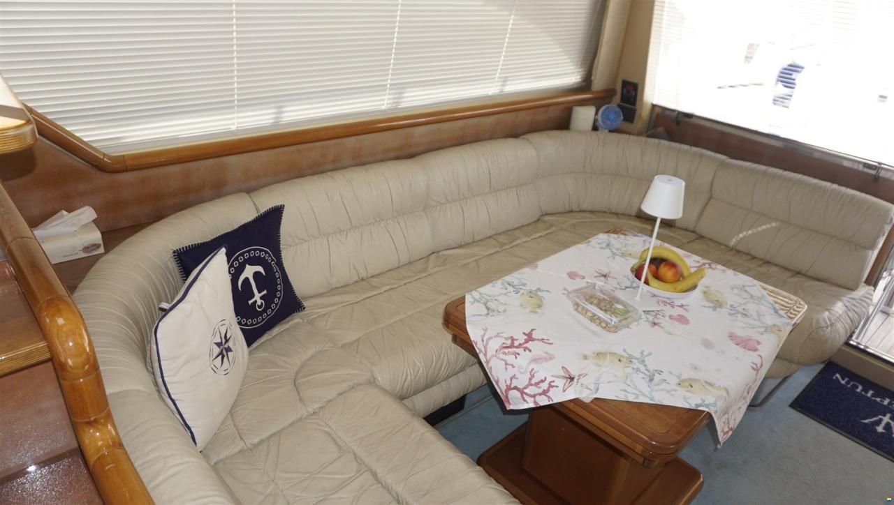 Ferretti 53