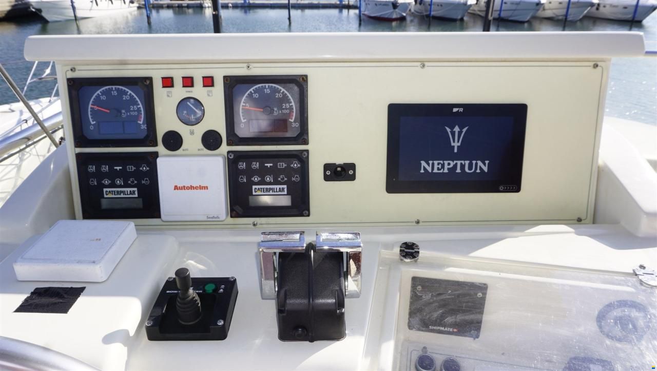 Ferretti 53