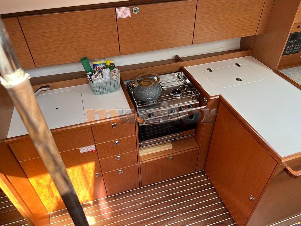 Bavaria C42