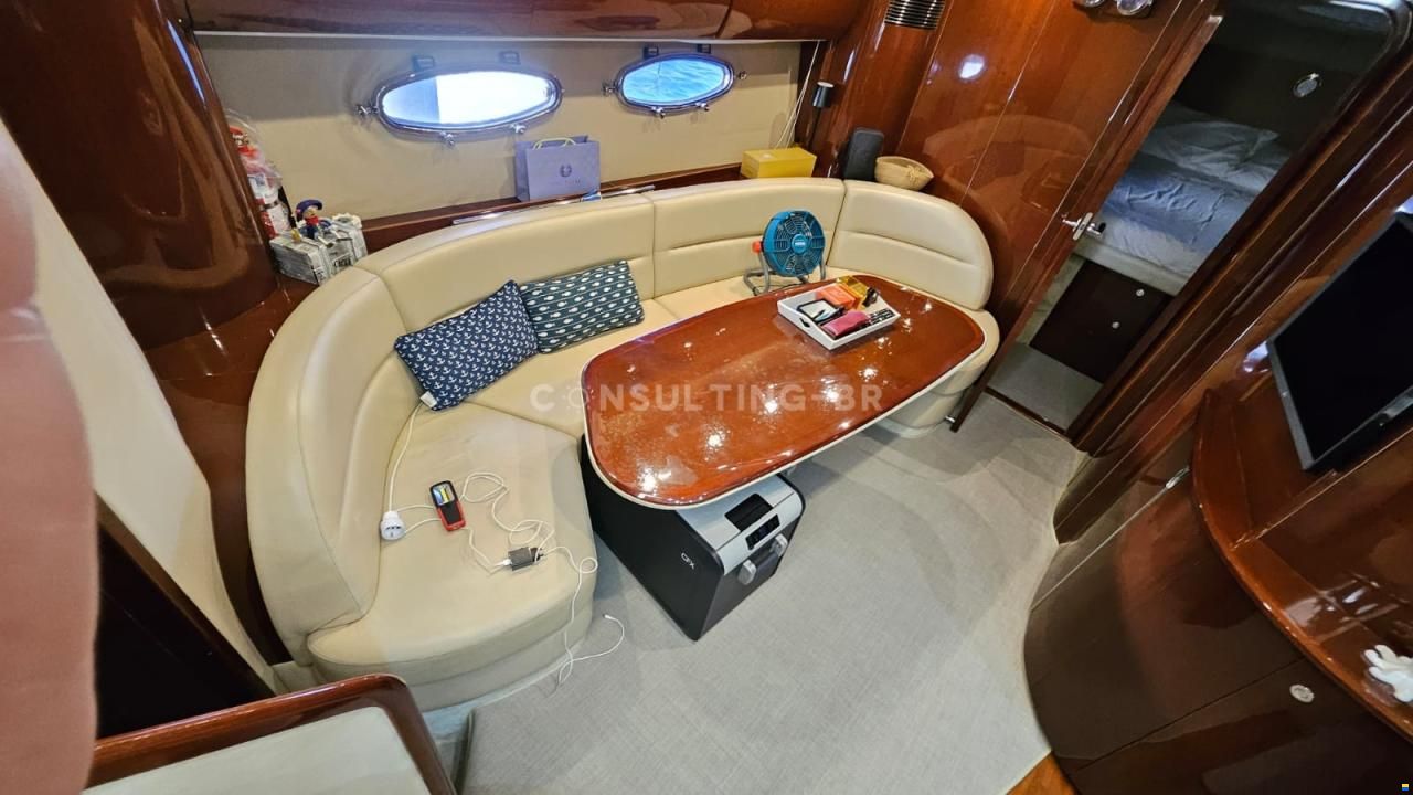 Princess V 48 HT