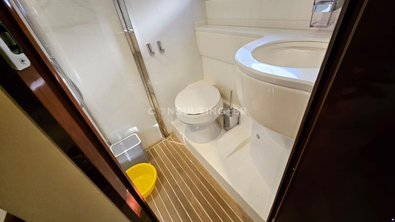 Princess V 48 HT