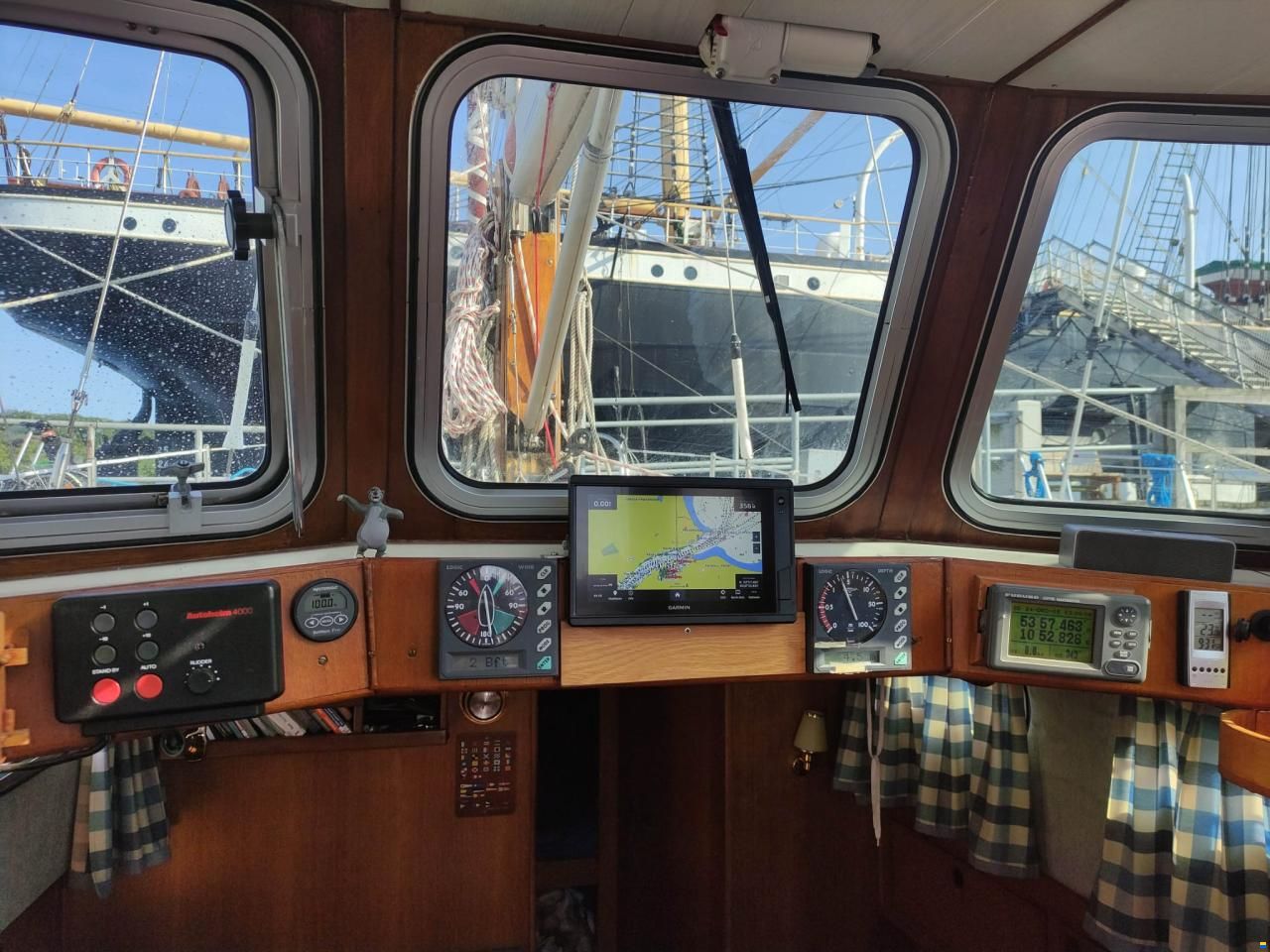 Holland Boat Company Dartsailer 30