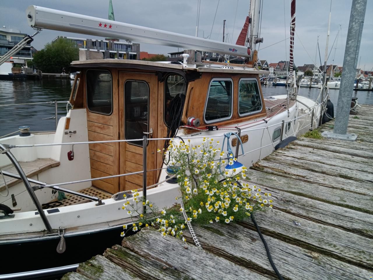 Holland Boat Company Dartsailer 30
