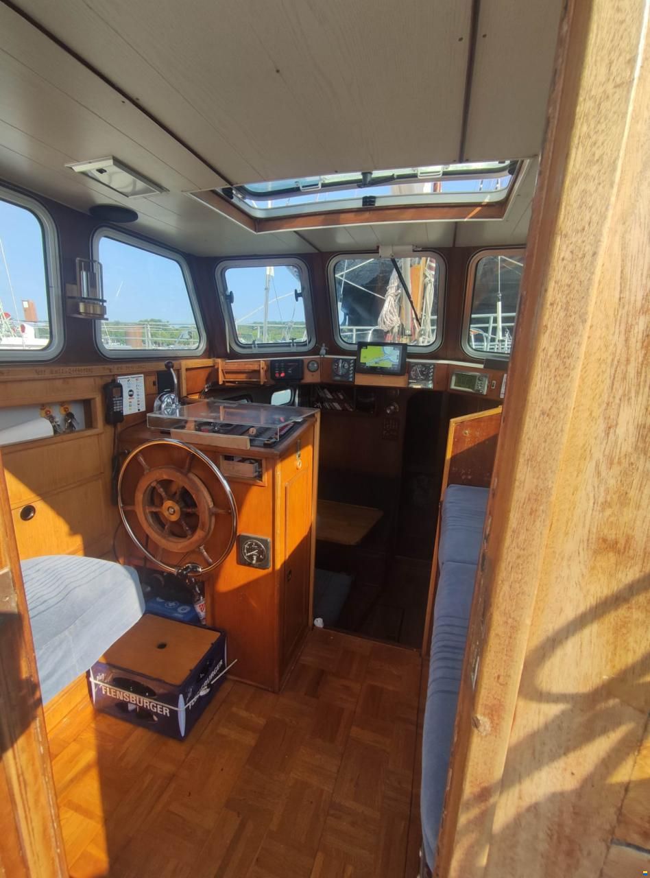 Holland Boat Company Dartsailer 30