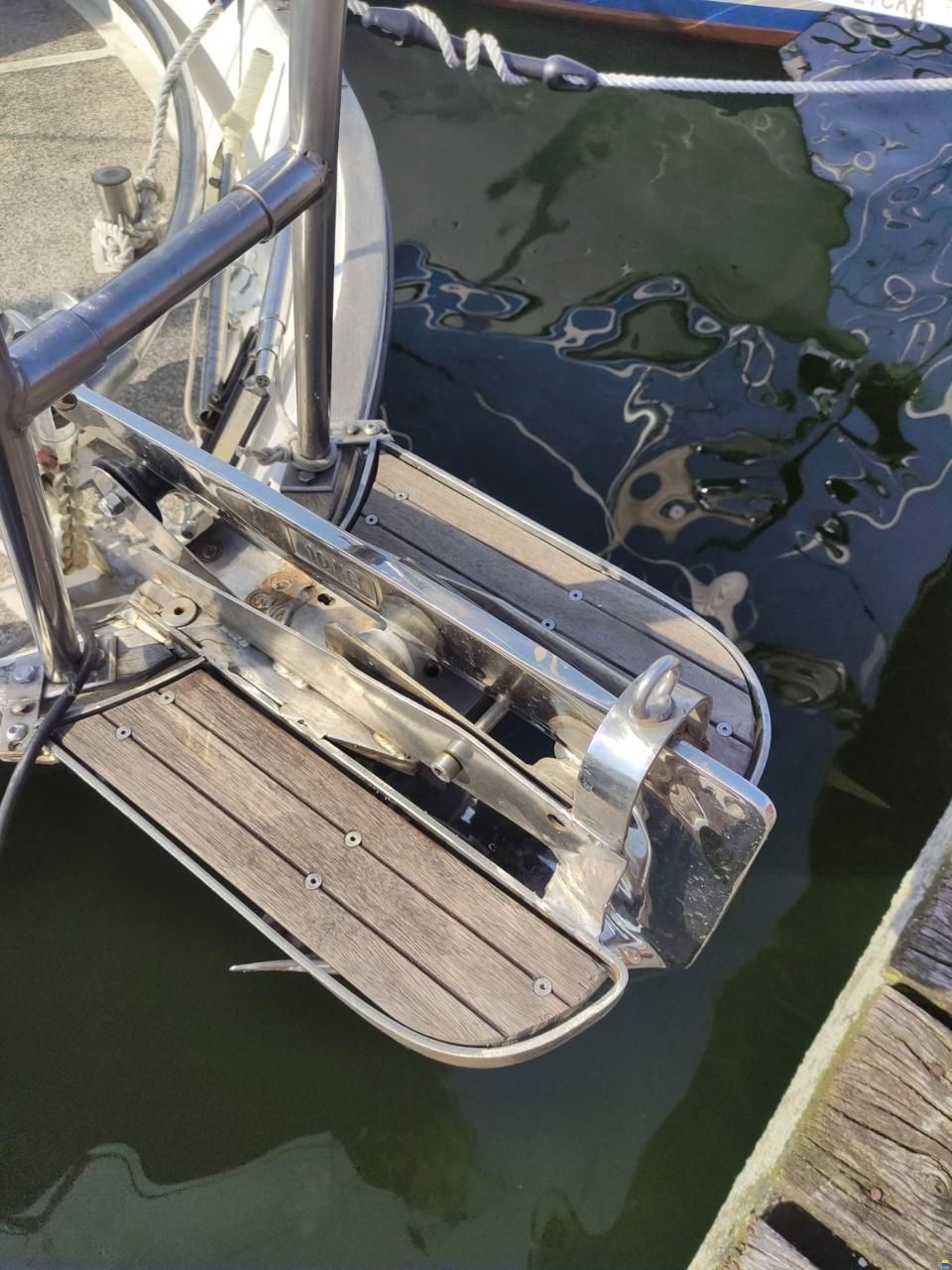 Holland Boat Company Dartsailer 30