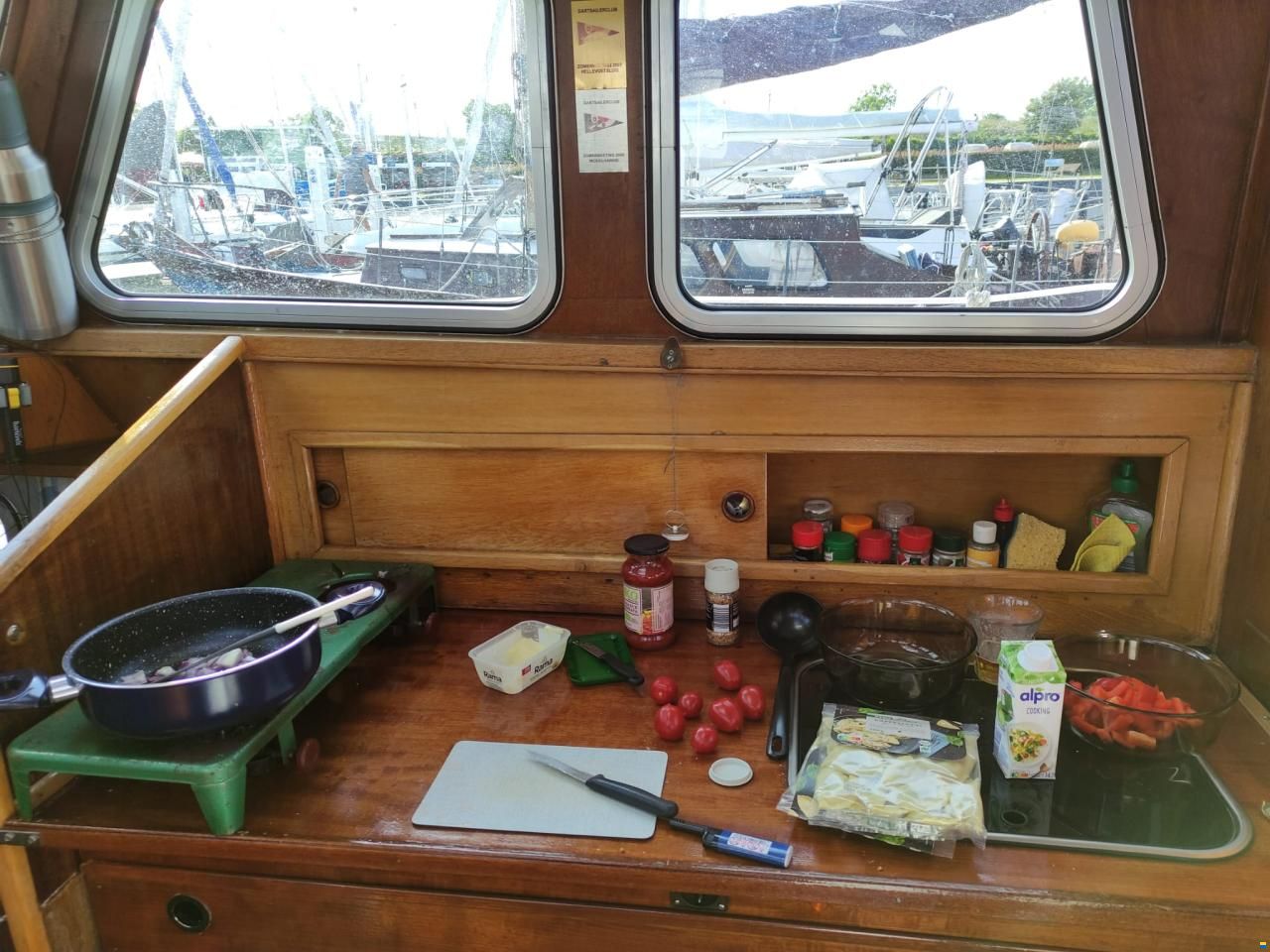 Holland Boat Company Dartsailer 30
