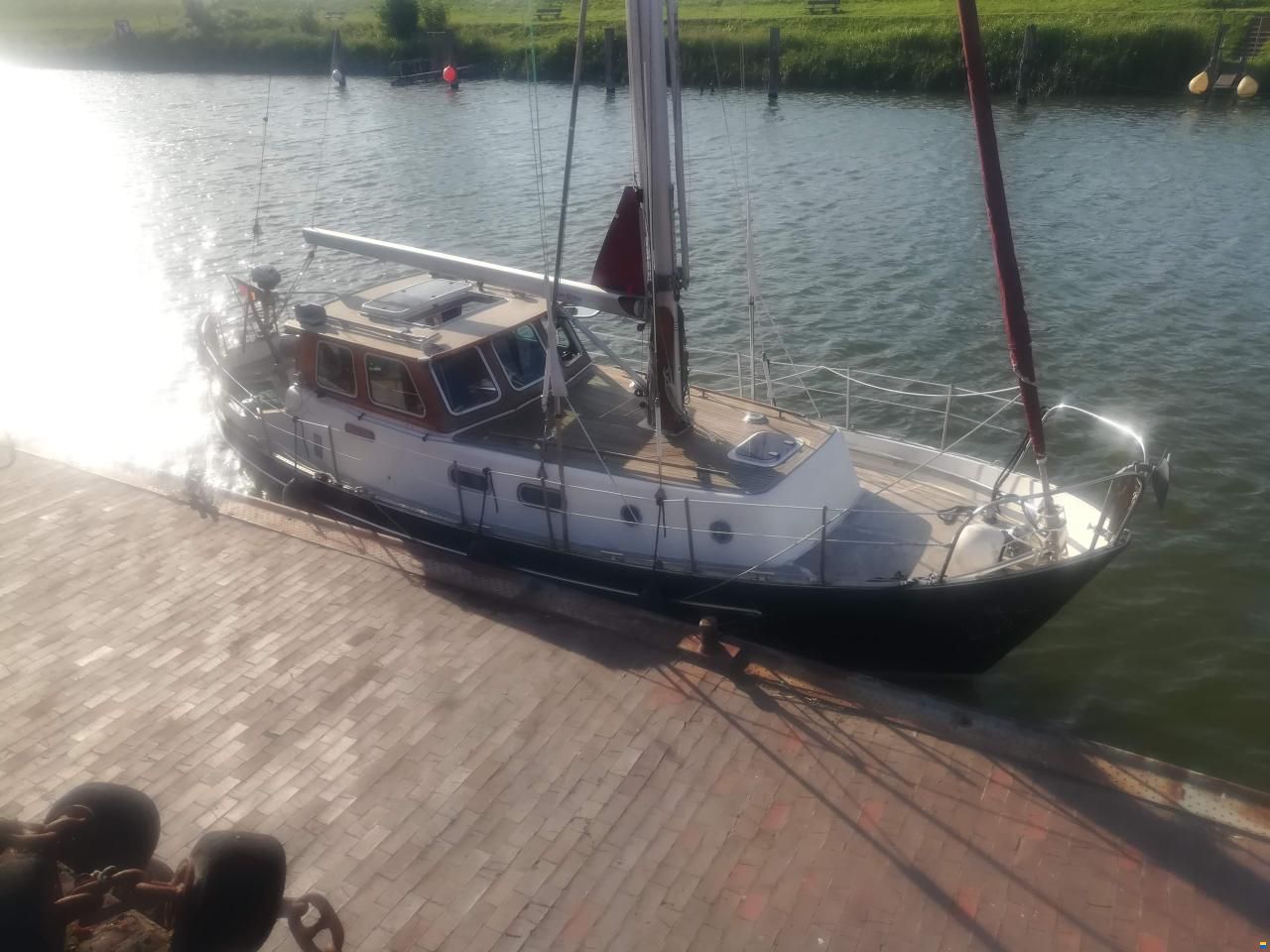 Holland Boat Company Dartsailer 30