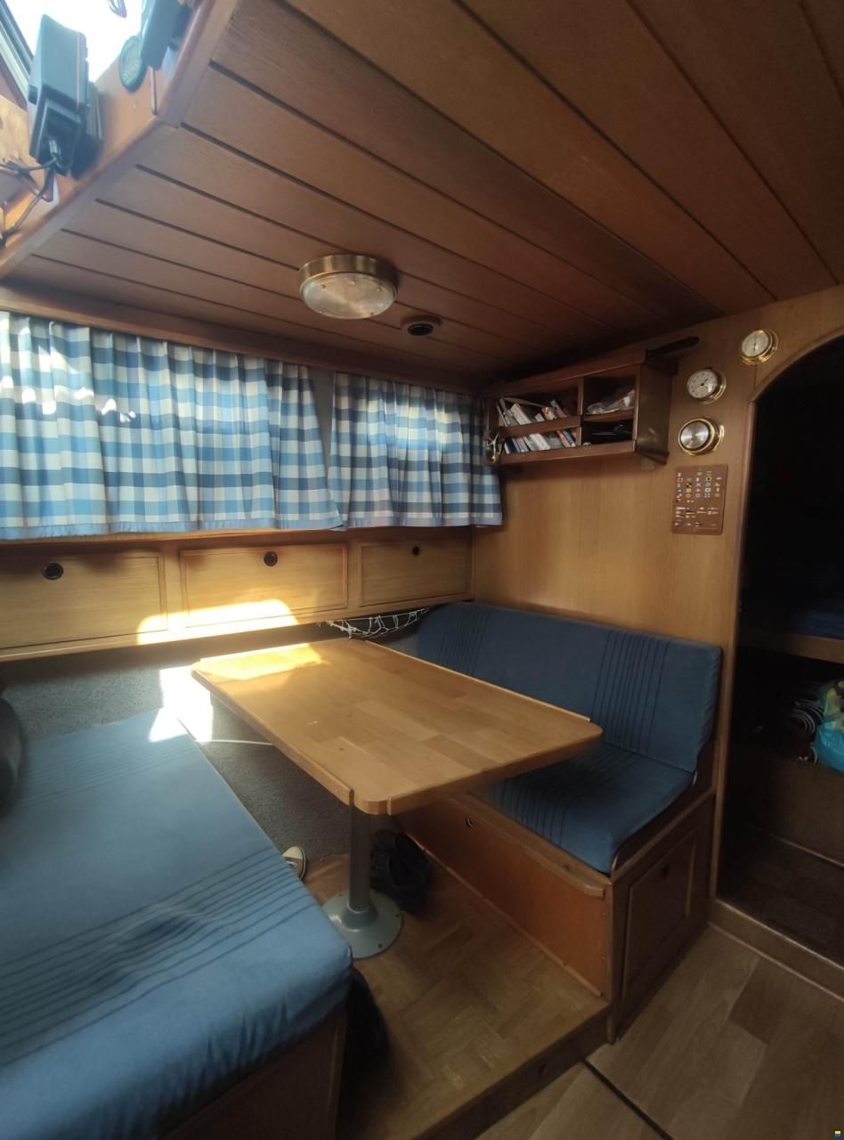 Holland Boat Company Dartsailer 30