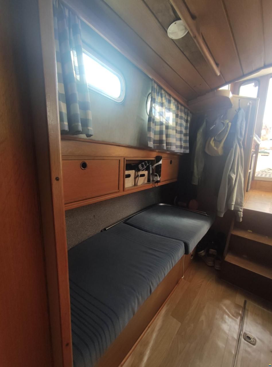 Holland Boat Company Dartsailer 30