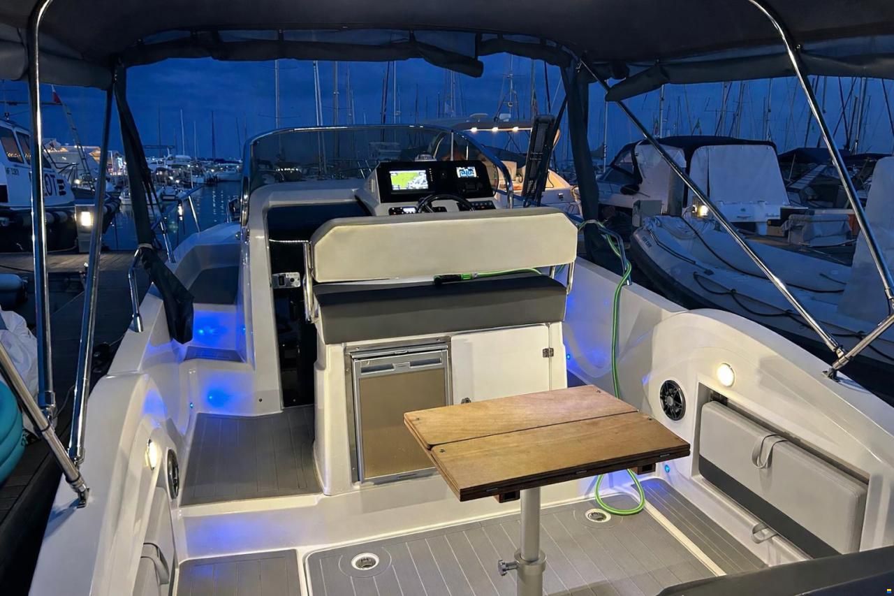 Idea Marine Idea 80 Walkaround