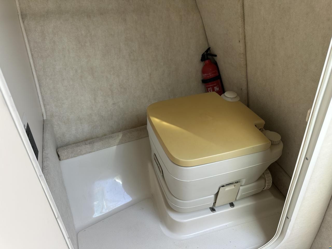 Sea Ray 260 Overnighter Signature