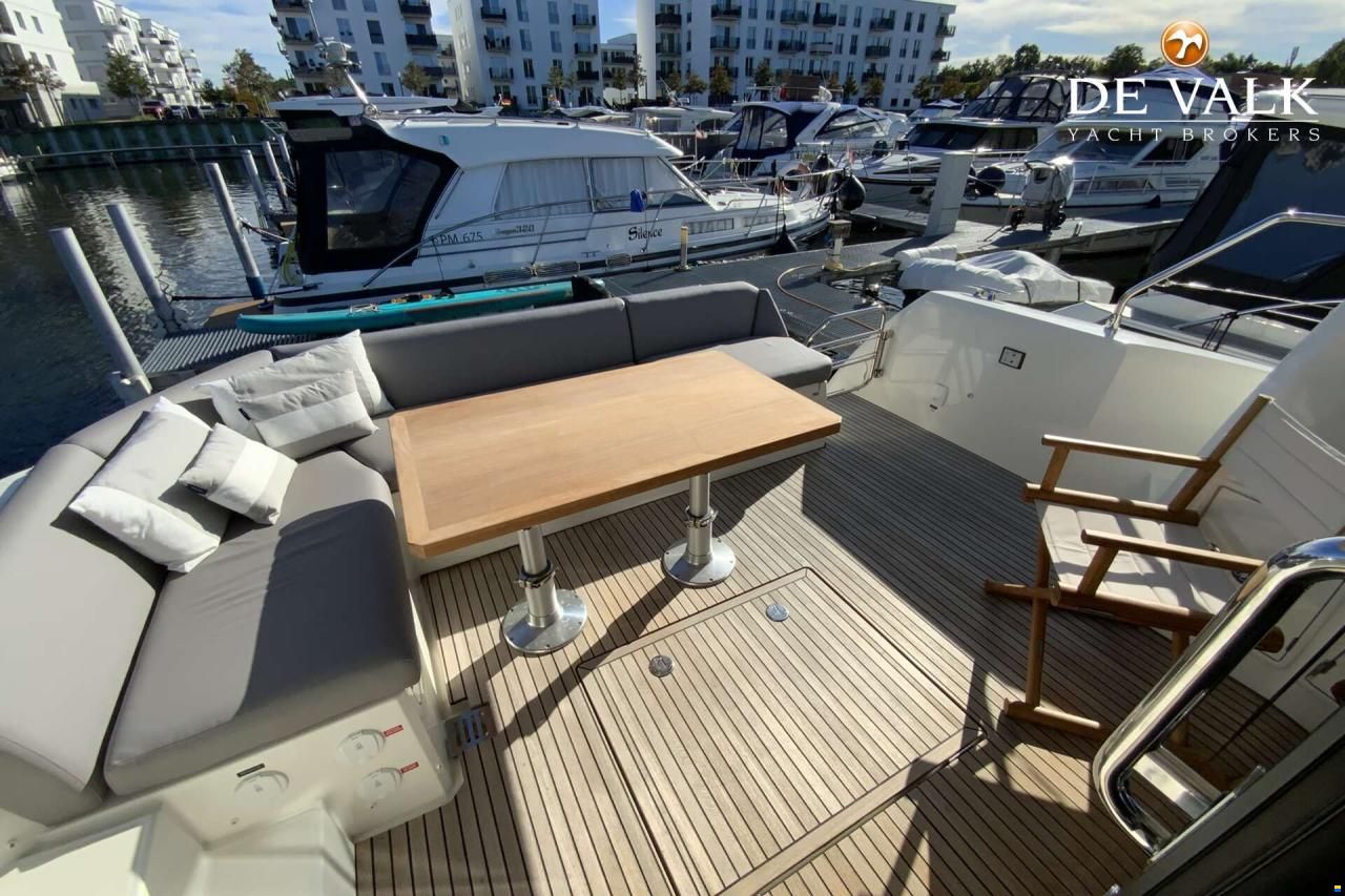 Prestige 460S