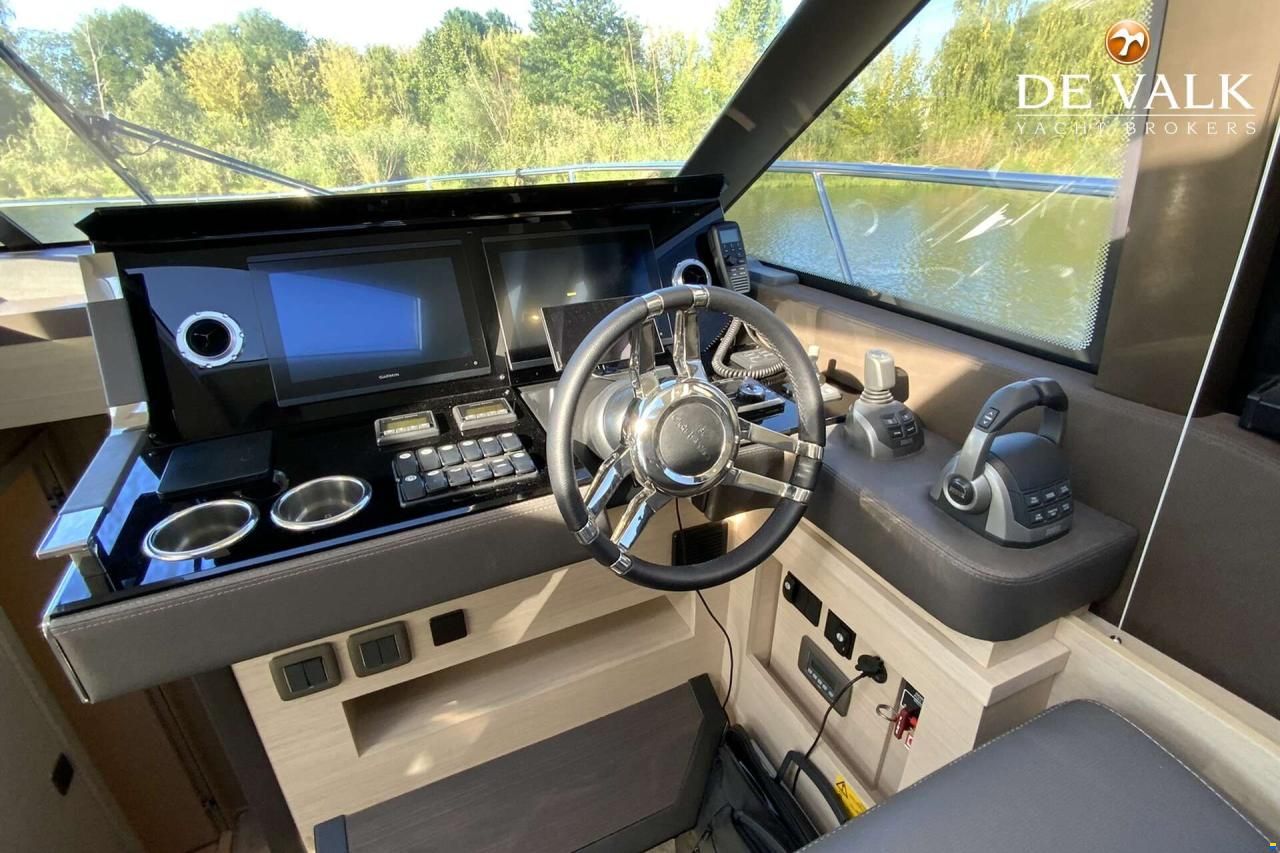Prestige 460S