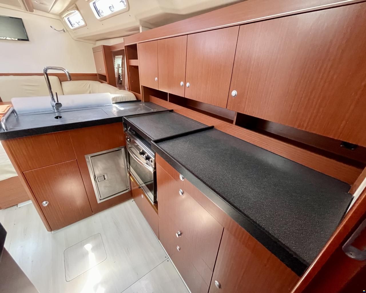 Hanse 455