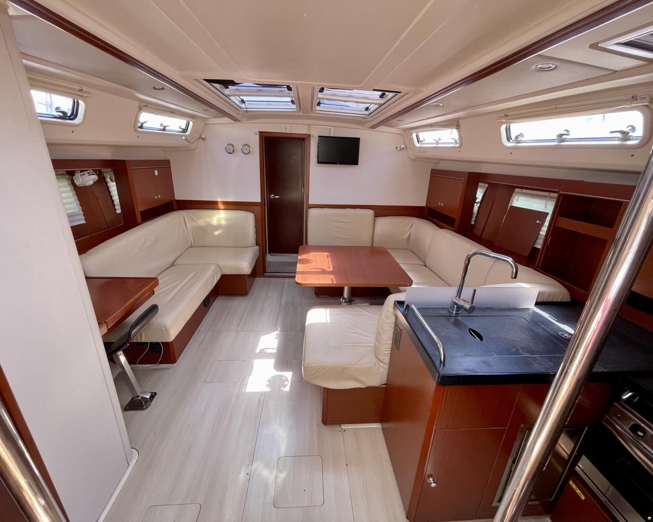 Hanse 455